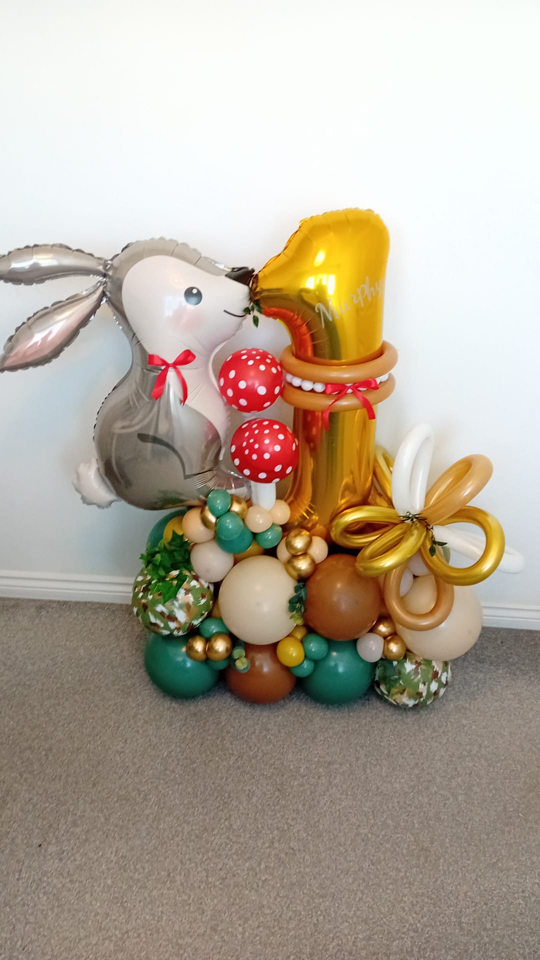 Balloon installation by Balloons by Bee, Andover — photo 29