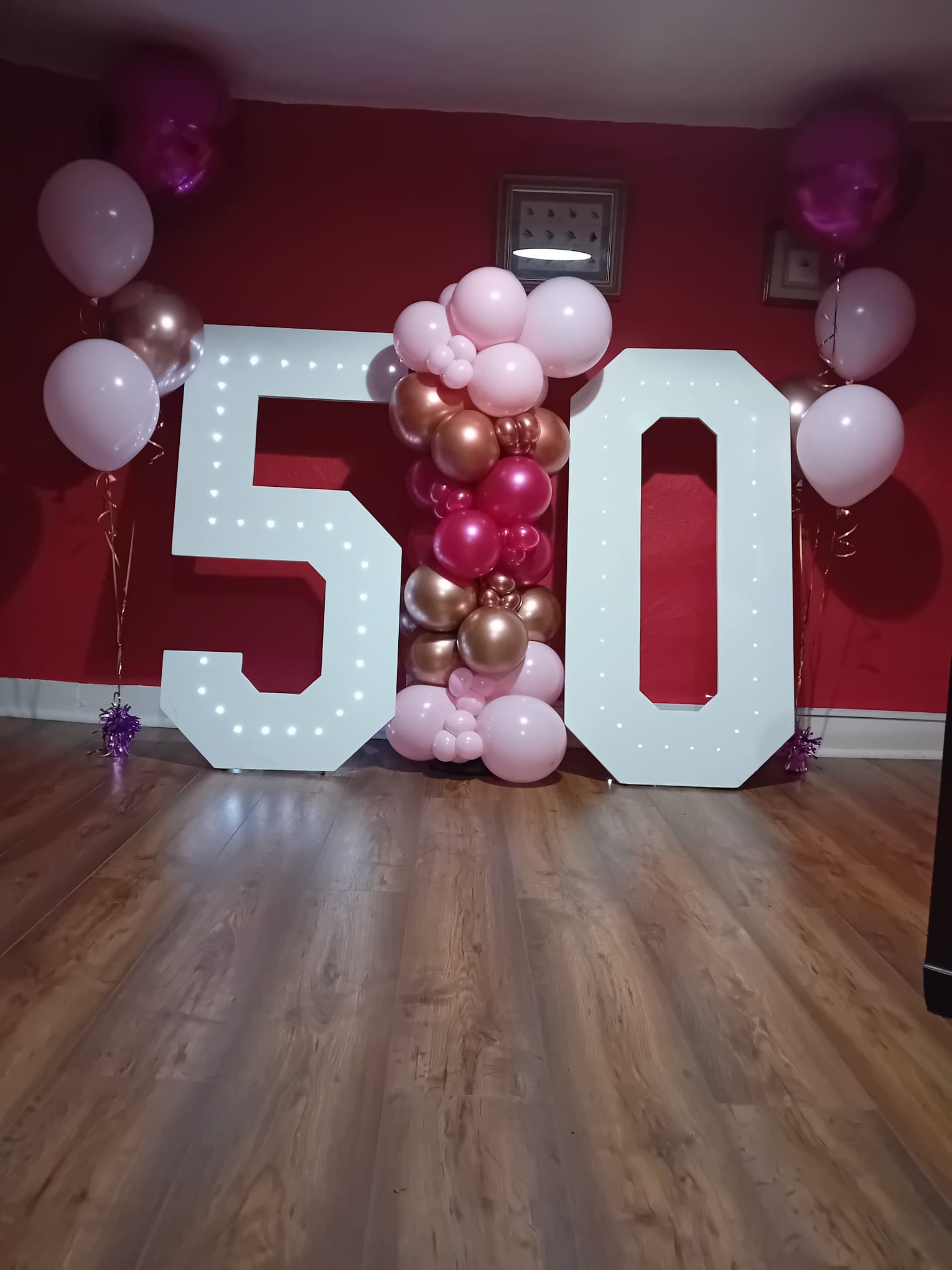 Balloon installation by Balloons by Bee, Andover — photo 11
