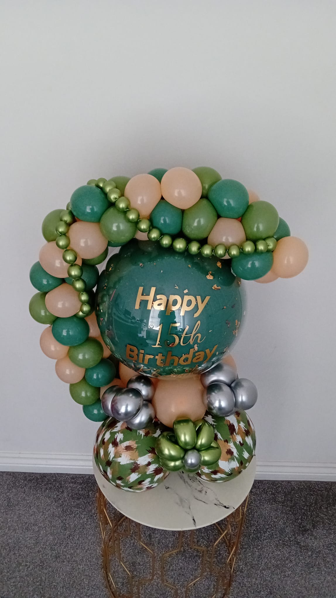 Balloon installation by Balloons by Bee, Andover — photo 89
