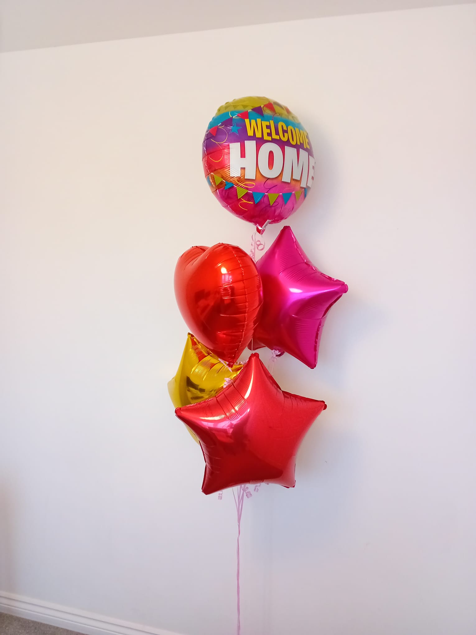 Balloon installation by Balloons by Bee, Andover — photo 107
