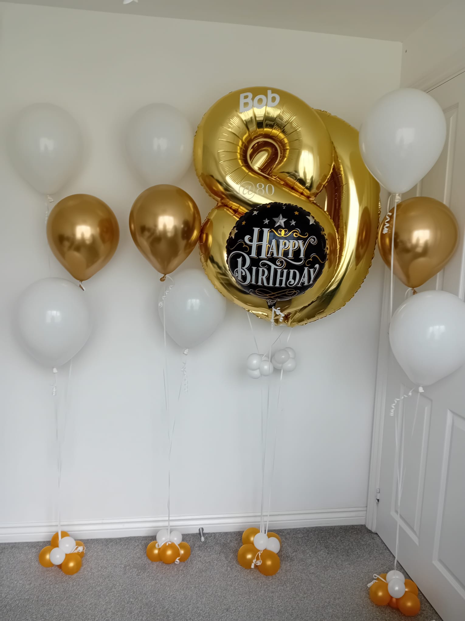 Balloon installation by Balloons by Bee, Andover — photo 143