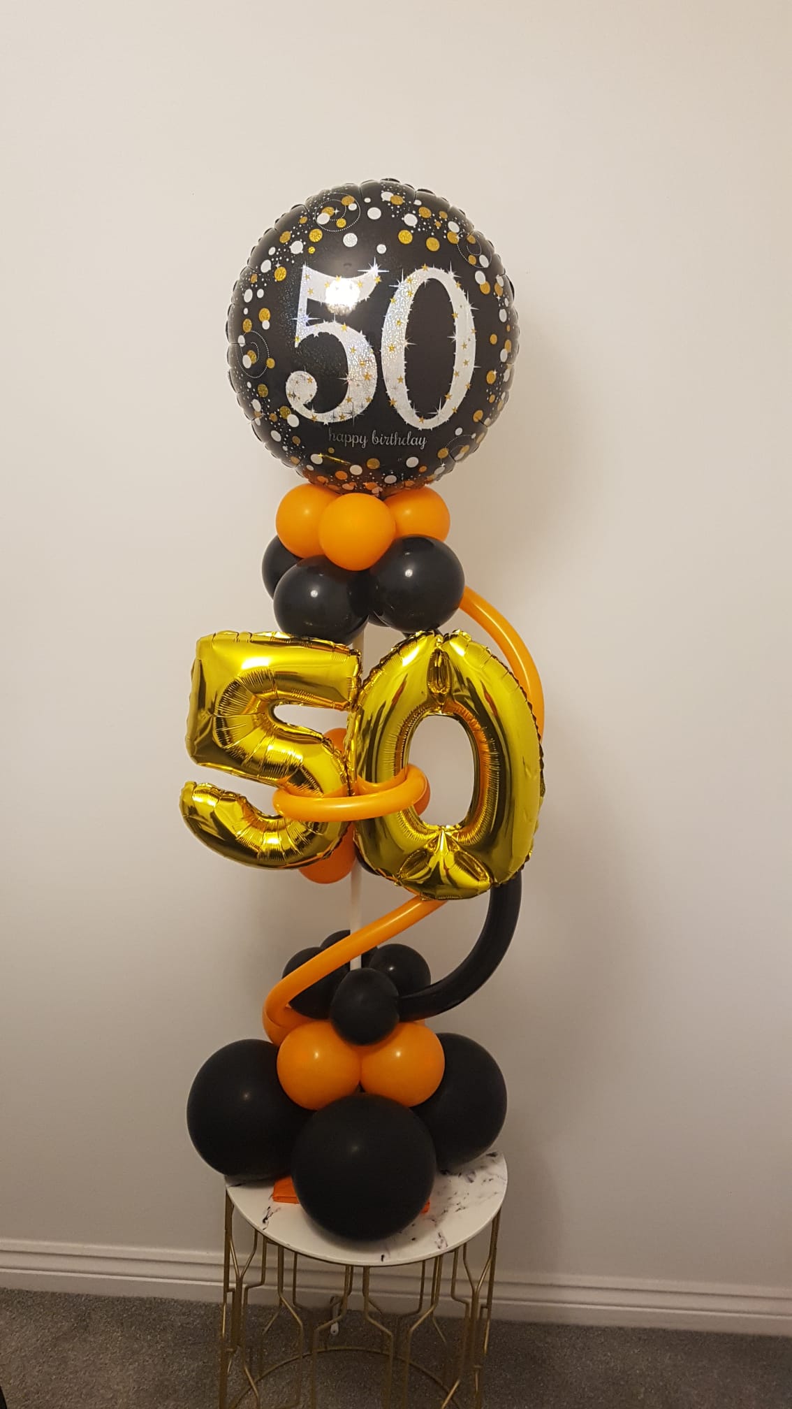 Balloon installation by Balloons by Bee, Andover — photo 141