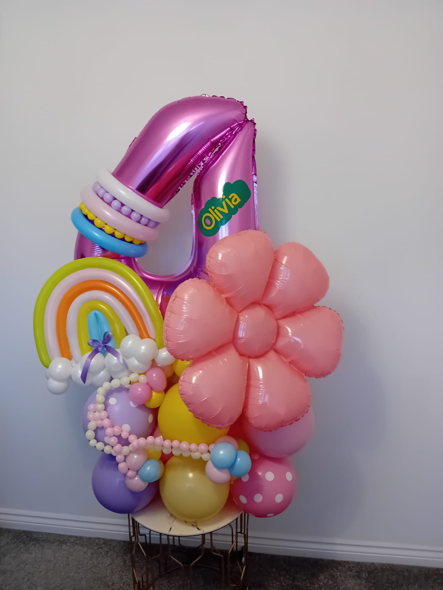 Balloon installation by Balloons by Bee, Andover — photo 117